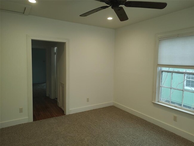 Photo - 2102 Yellow Jacket Ln