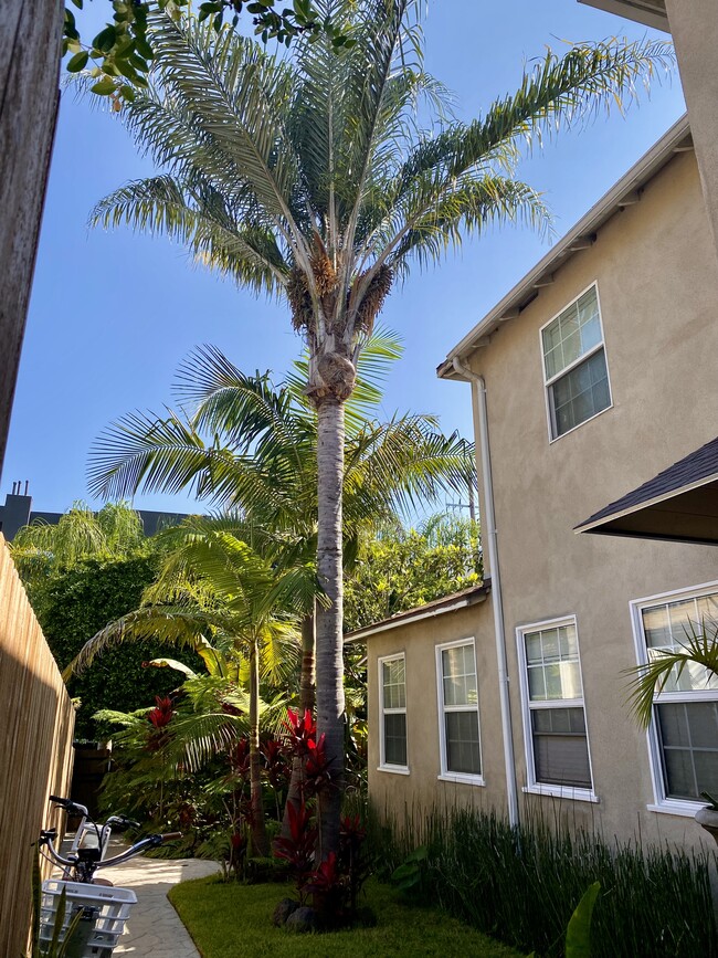 Photo - 11647 Ayres Ave Unit 11647