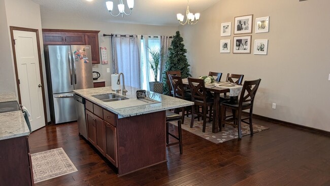 Photo - Amazing 5 bedroom home in Blaine!