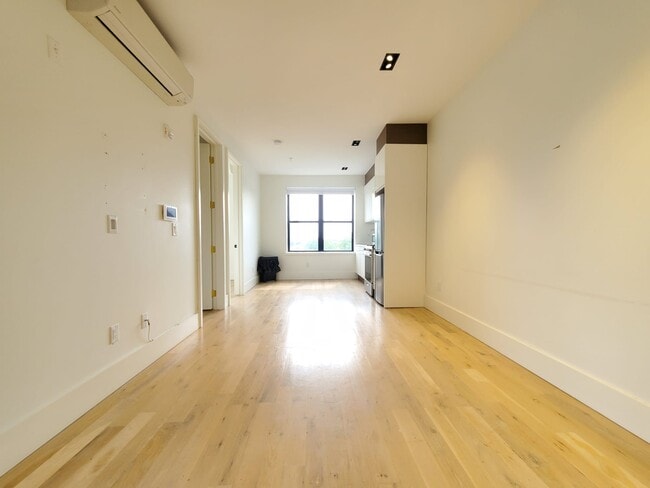 32 Magnolia 202 - 34 Magnolia Ave Unit 202