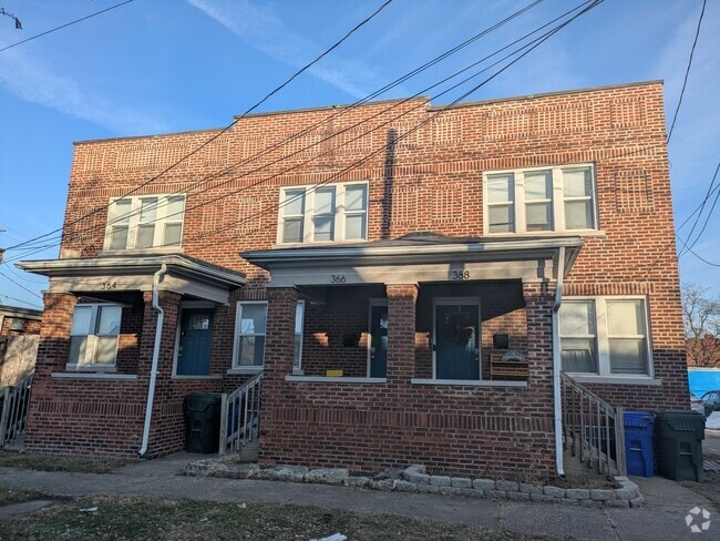 Building Photo - 366 Gilbert St Rental
