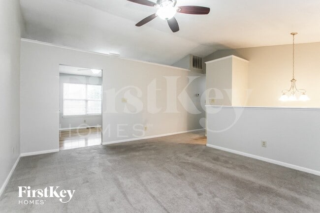 Photo - 1524 Blue Brook Way