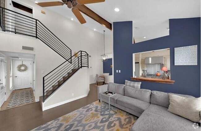 Building Photo - 4404 Travis Country Cir Unit E4 Rental