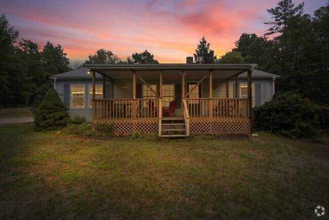 Building Photo - 107 Chandler Hill Rd Rental