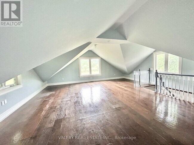 Photo - 1156 Concession Rd