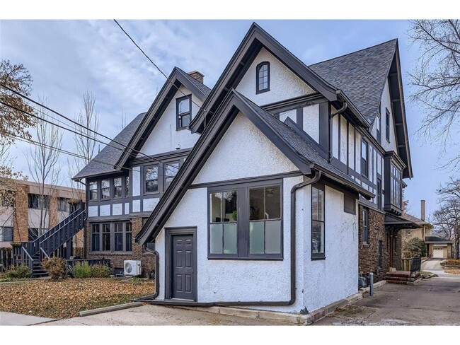 Photo - 2219 Pillsbury Ave