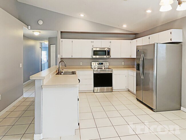 Photo - 3109 Camphor Dr