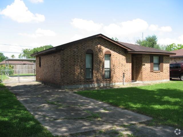 Building Photo - 4726 Caroline St Rental