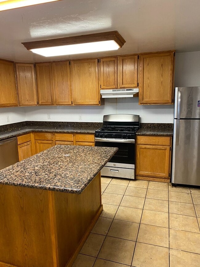 Photo - 6564 Del Playa Dr Unidad A