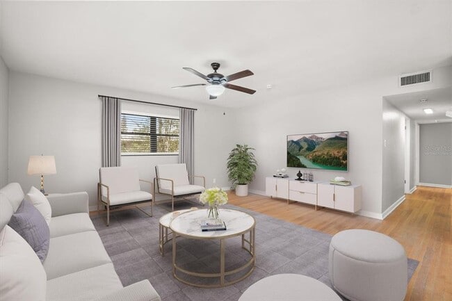 Photo - 524 Byron Rd