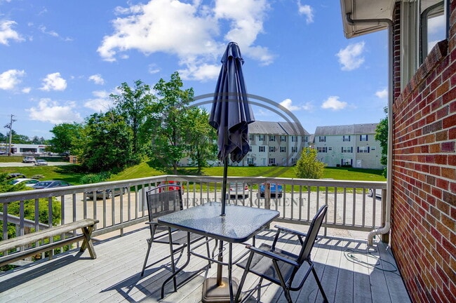 Photo - 1133 N Byrne Rd Unidad 1