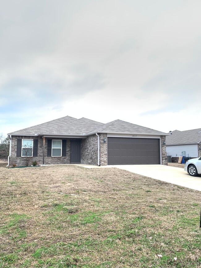 Newer 3bed/2bath home in VALLEY VIEW SCHOO... - Newer 3bed/2bath home in VALLEY VIEW SCHOO...