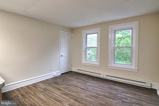 Photo - 658 S Reading Ave Unidad 2ND FLOOR