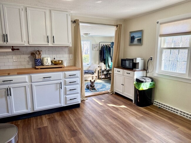 Photo - Sunny 1+ Bedroom Single family Home