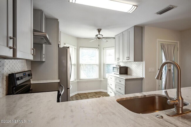 Photo - 1329 Cove Landing Dr