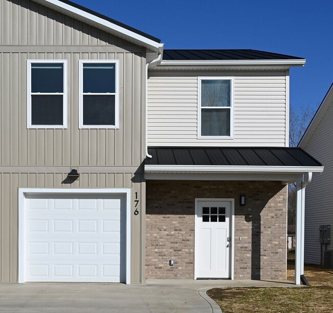Photo - 176 Brushwood Dr