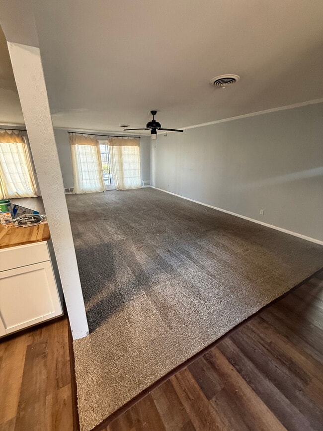 Photo - 3417 Sunlite St