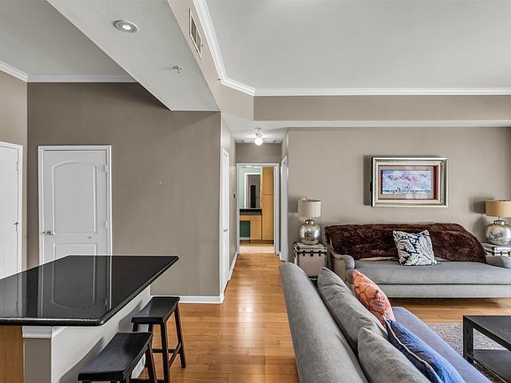 Photo - 3225 Turtle Creek Blvd Blvd Unit 13