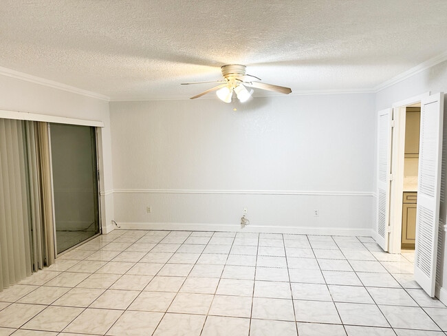 Photo - 4010 Inverrary Dr