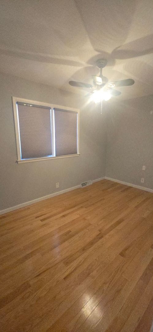 Photo - 3 BED 2 BATH COMPLETELY UPDATED SINGLE FAMILY HOME ---- FLORAL