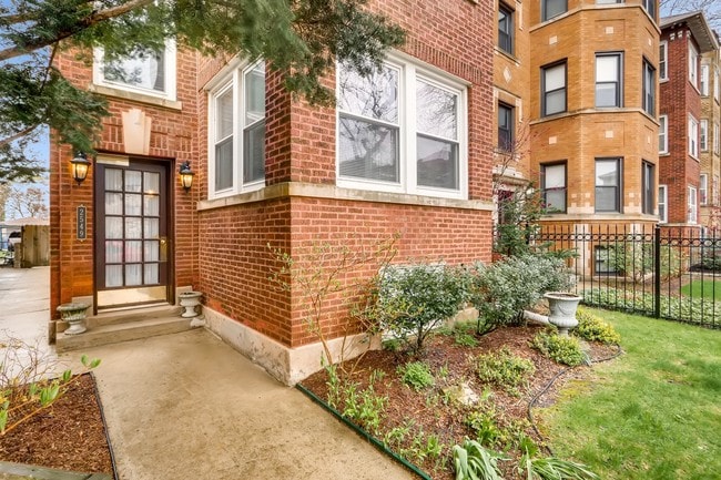 Photo - 2549 W Winnemac Ave Unit 1