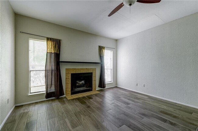 Photo - 4406 Avenue A