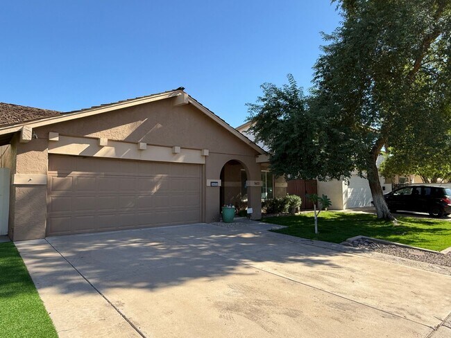 Photo - THE LAKES, TEMPE 2 Bedroom 2 Bathroom UNFU...