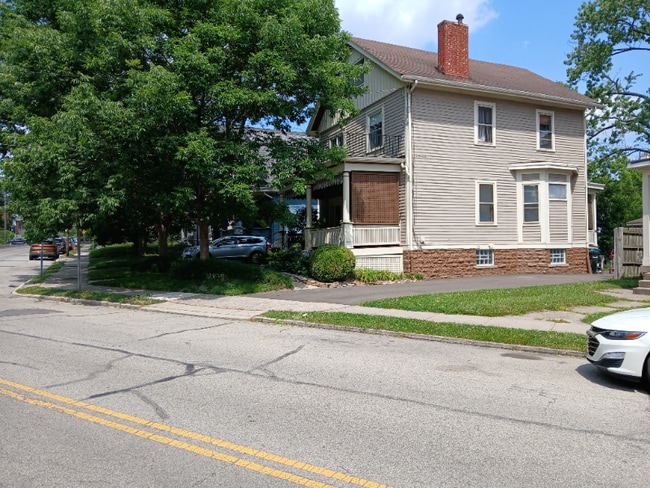 Photo - 2461 Fairview Ave Apartment Unit 2461 Fairview Ave