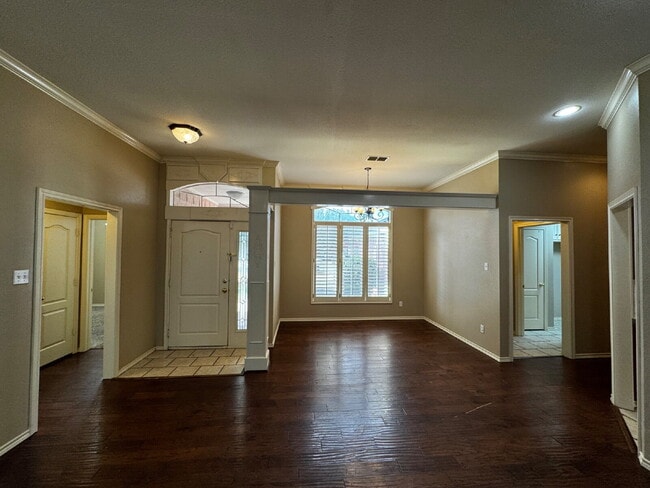 Photo - Beautiful Home in Upscale Neighborhood!