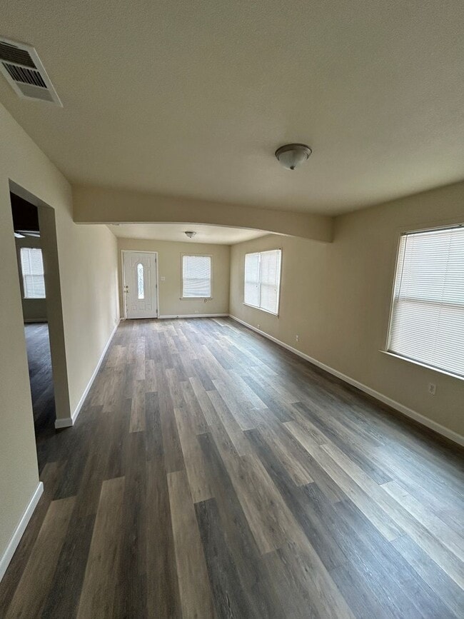 Photo - New New New 2 bedroom house in Northwest H...