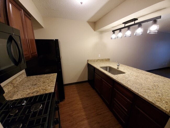 Photo - 1108-1110 East McKinley Avenue Unit 1110 East McKinley Avenue