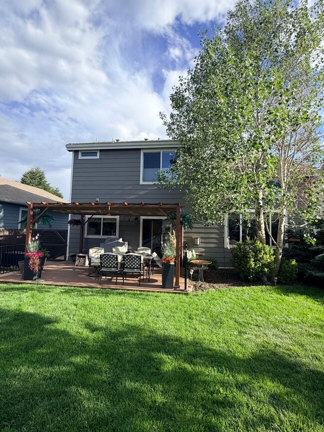 Photo - 3826 Lochside Ln