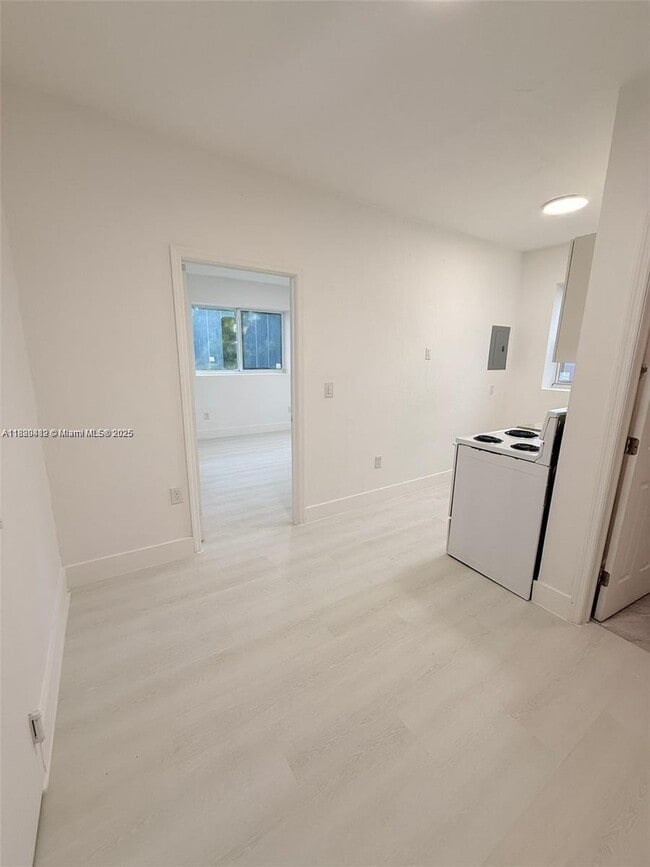 Photo - 871 SW 3rd St Unit 21-22-23