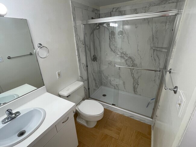 Photo - 31494 West St Unit Lower floor