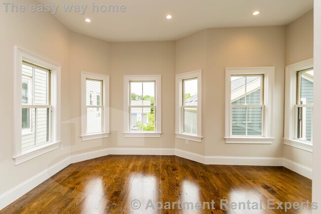 Photo - 124 Columbia St Unidad #3