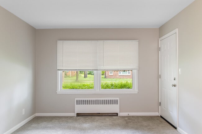 Photo - 3140 S 48th St Unit 1