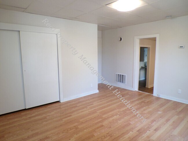 Photo - 14 S Rodney St Unit 14-1/2 S Rodney