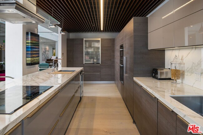 353 S Broadway Unidad Penthouse