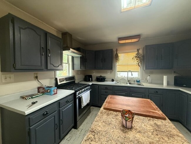 Photo - Inviting 2 Bed, 1 Bath Home in Peaceful Urbana Neighborhood