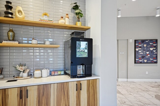 Link Apartments® Calyx