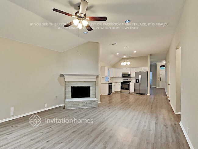 Photo - 119 Julian Dr