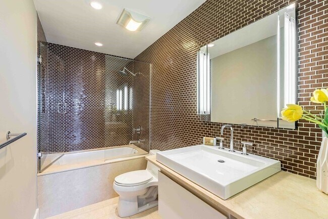 *Las imágenes son muestras representativas de la unidad anunciada. En algunos casos, las unidades reales que visita... - 190 Commonwealth Ave Unidad 22