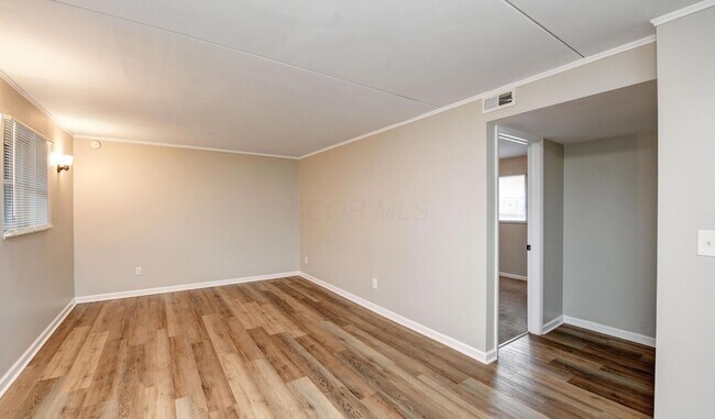 Photo - 458 Miller Ave