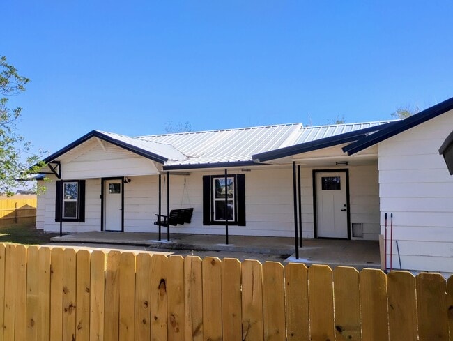 Building Photo - 7212 N County Rd 3300