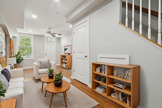 Photo - 303 S Washington St