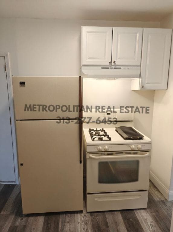 Photo - 4476 Monroe St