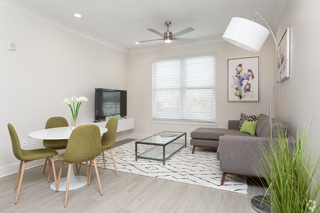 2 HAB, 2 BA - 1,037&nbsp;ft² - Parkway Apartments