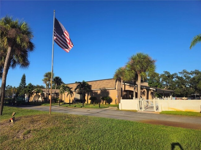 Photo - 1285 Mission Hills Blvd