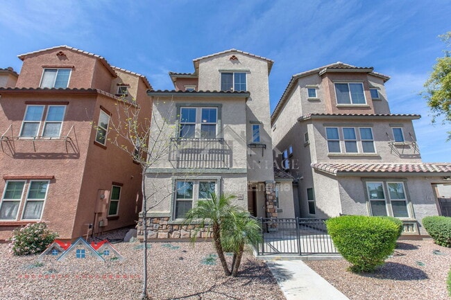 Photo - 2218 N 77th Dr