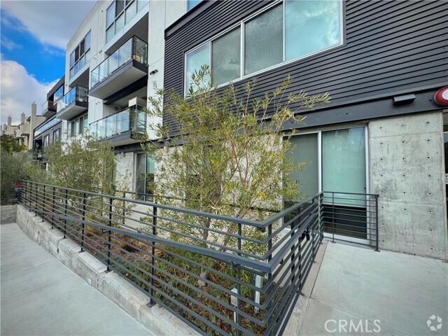 Building Photo - 957 S Figueroa St Unit 307 Rental